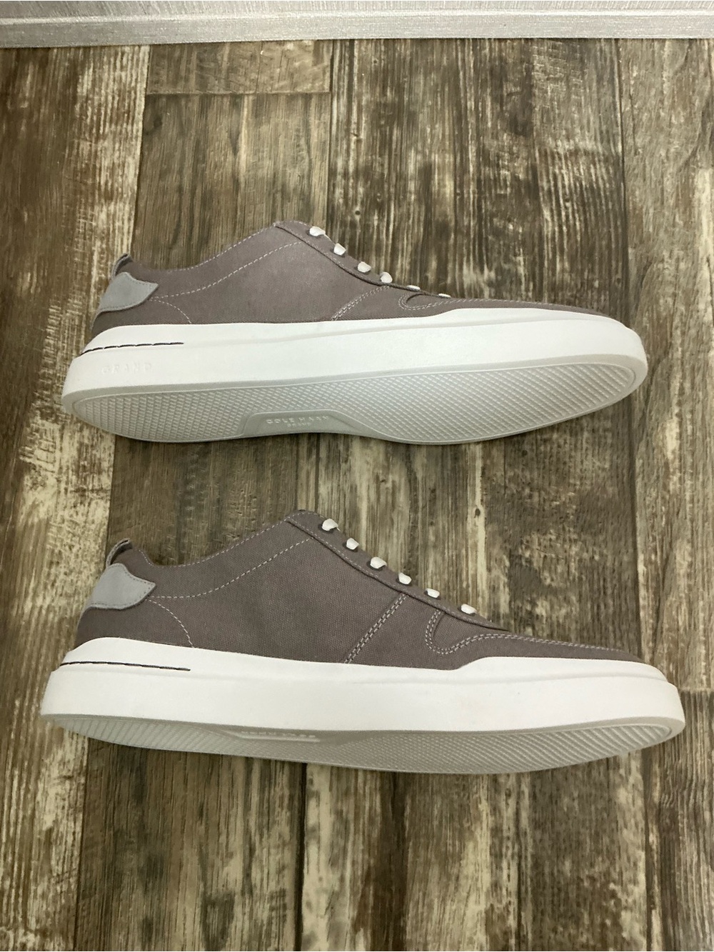 Cole Haan Men’s Gray Canvas Low-Top Sneakers with White Sole - Picture 12 of 16